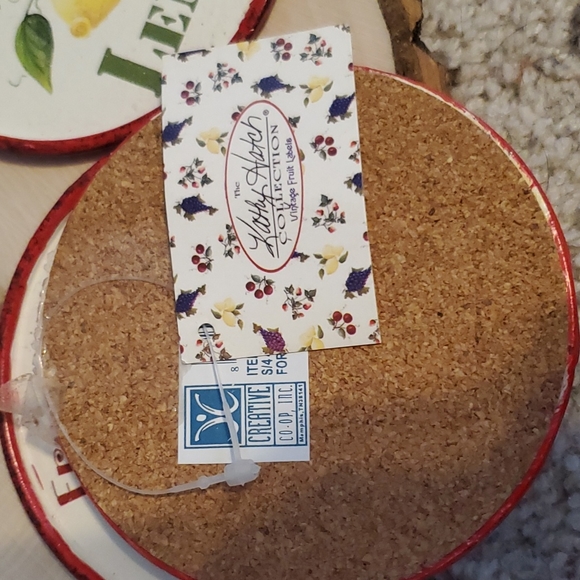 Kathy Hatch Collection Fruit Label Design Coasters Set of 4 Round Metal - Picture 6 of 7